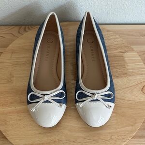Journee Collection Kaiah Womens Cap Closed Toe Ballet Flats  7wide new
